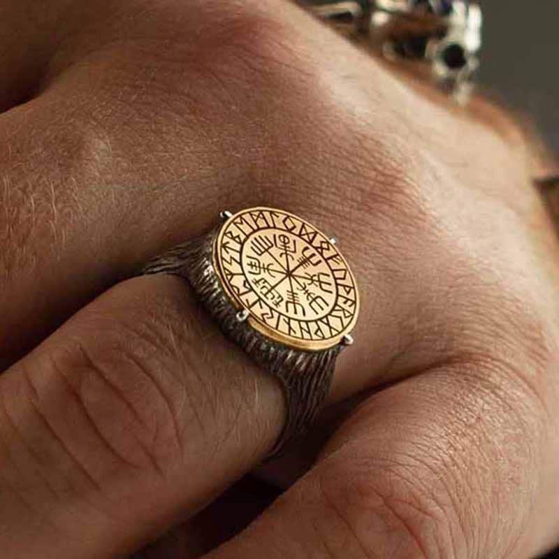 Bague viking motif boussole géométrique