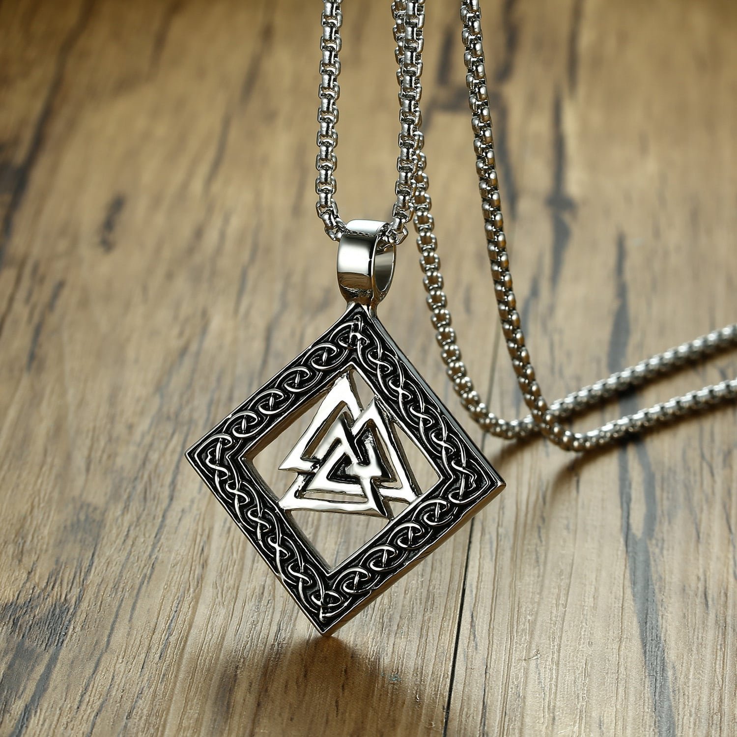 Collier viking Valknut taille ajustable