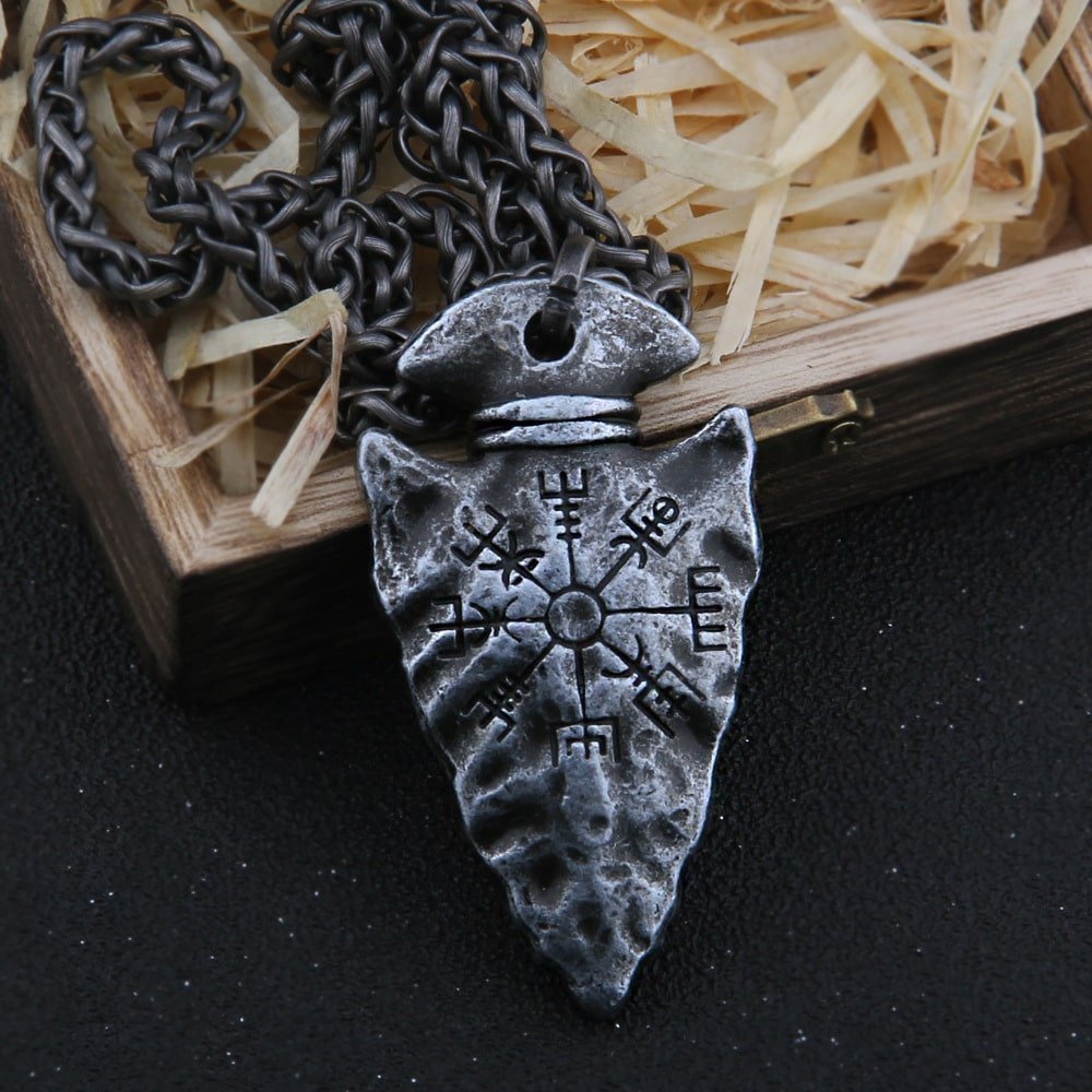 Pendentif Viking Flèche Runique en alliage zinc