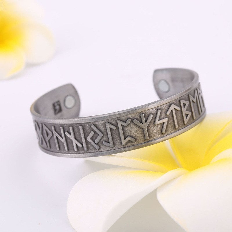 Bracelet Viking Runes