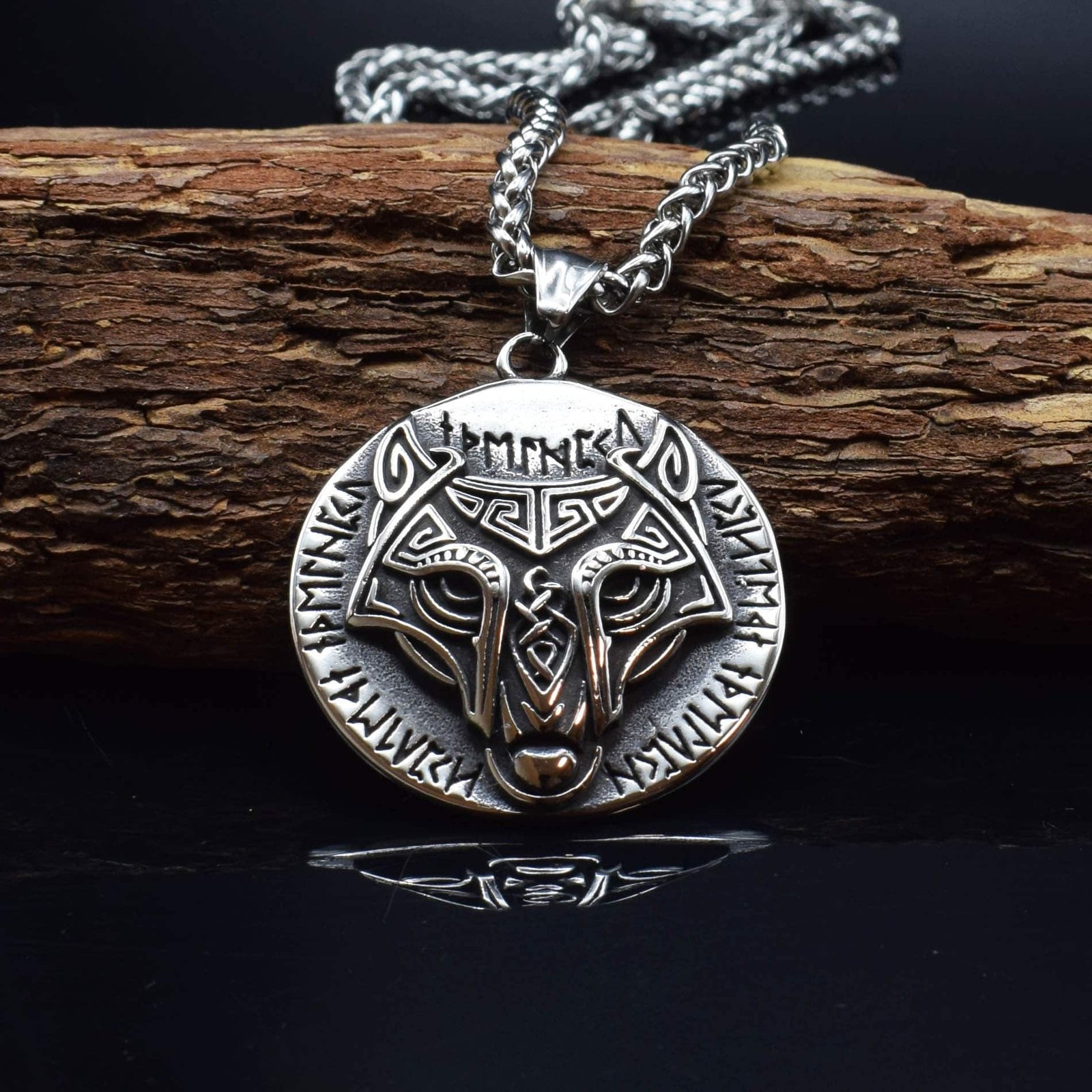 Pendentif Viking Tête de Loup argenté