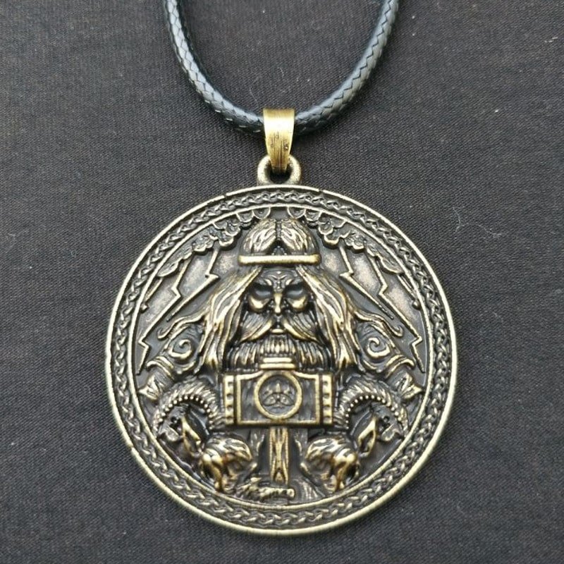 Pendentif Viking Odin couleur doré