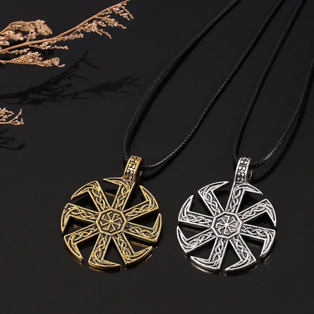 Colliers Viking Motif Celtique bronze et acier corde en cuir