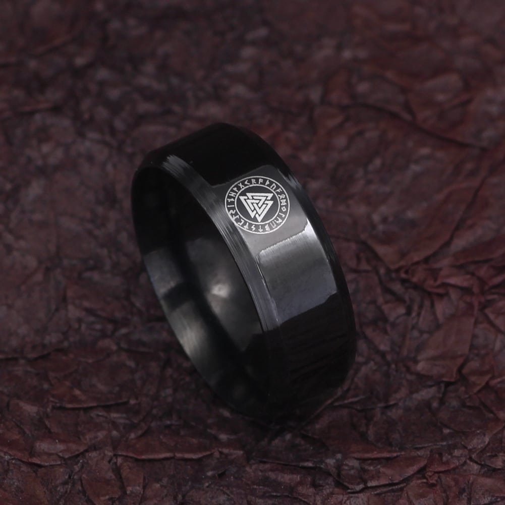 Bague Viking Symbole Celtique gravé avec précision