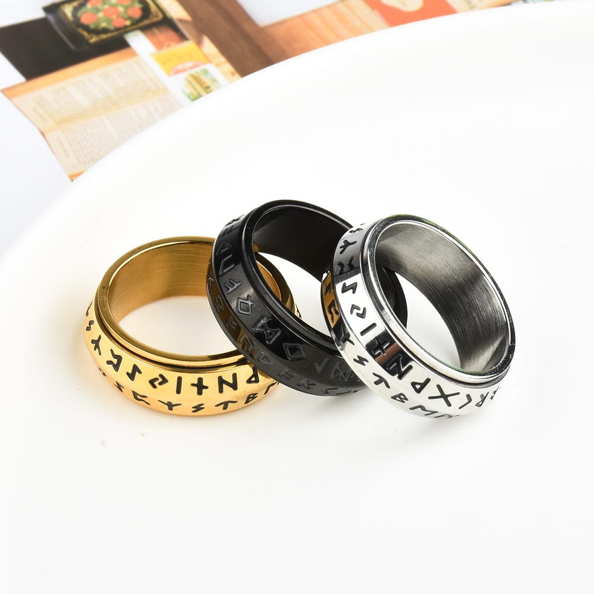 Bague Viking Runes Dorées en acier inoxydable