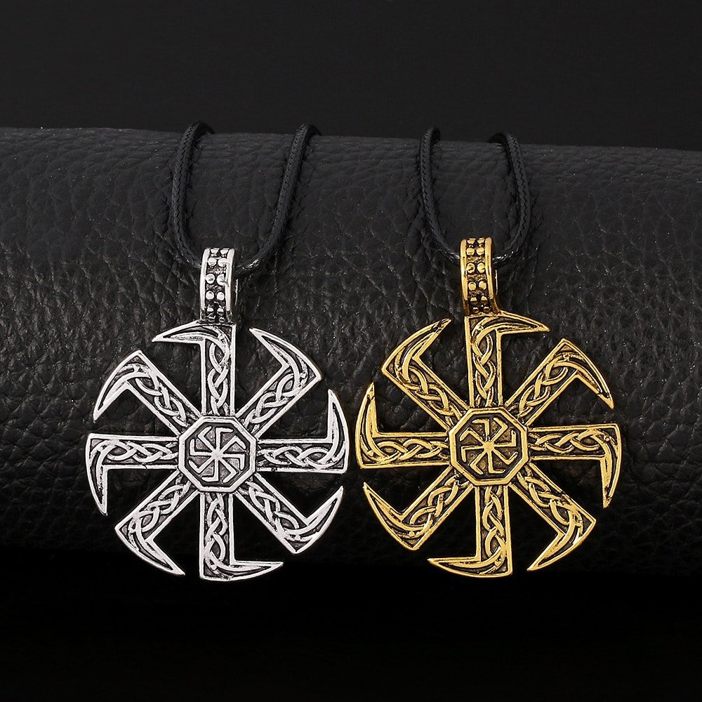 Colliers Viking Motif Celtique brillante et doré