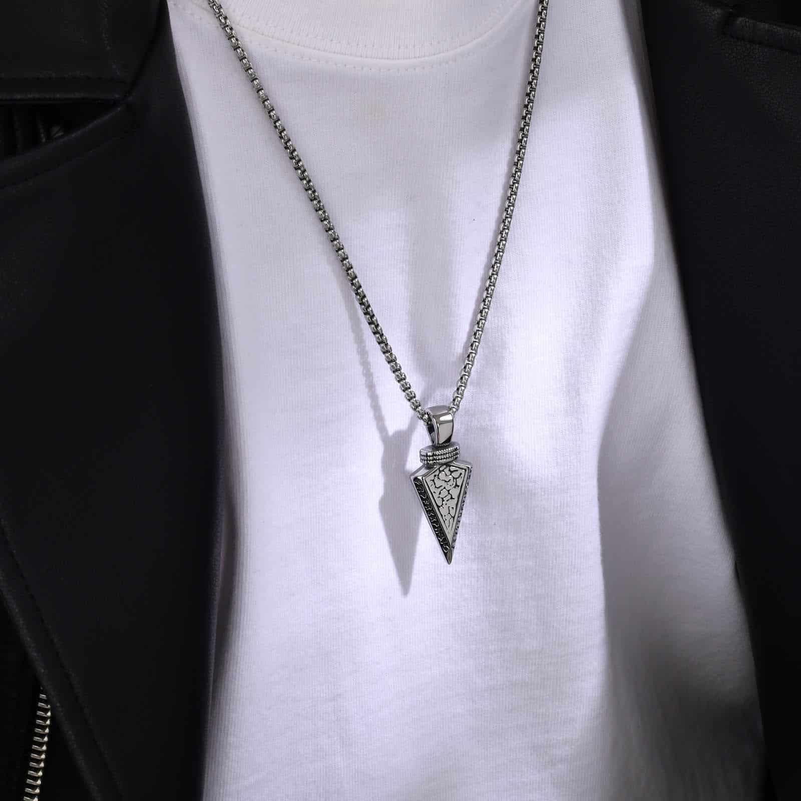 Pendentif Viking Géométrique en Acier Inoxydable avec chaine argenté