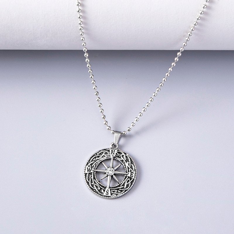 Collier Viking Boussole Étoile en Alliage de Zinc finition brillante