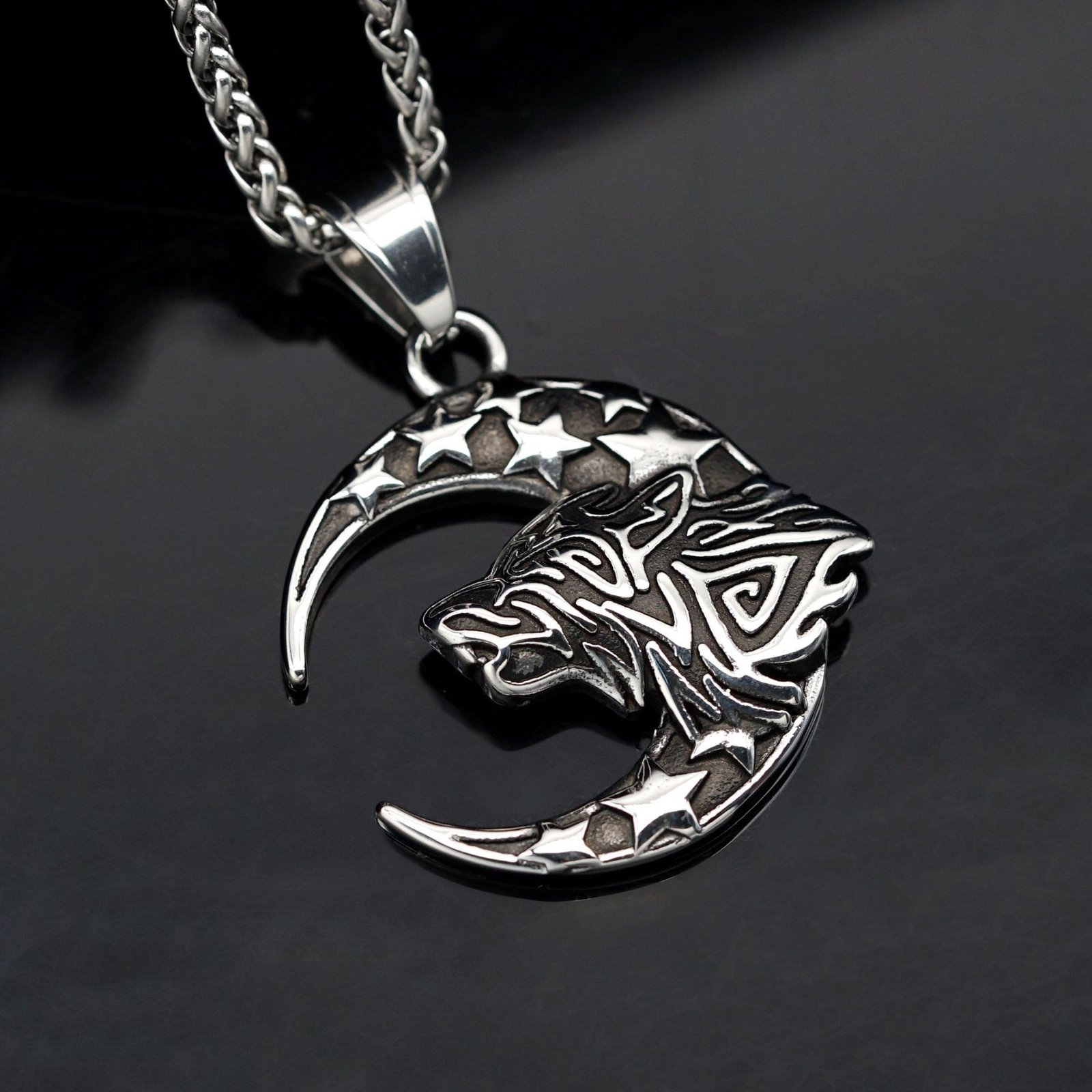 Pendentif Viking Demi-Lune et Loup