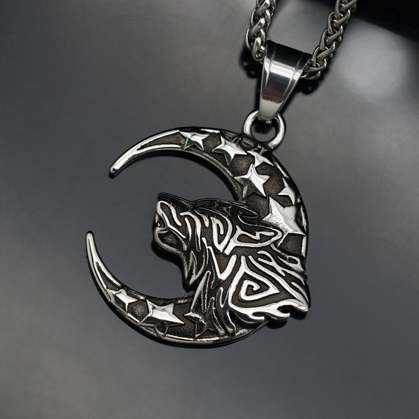 Pendentif Viking Demi-Lune et Loup en acier inoxydable