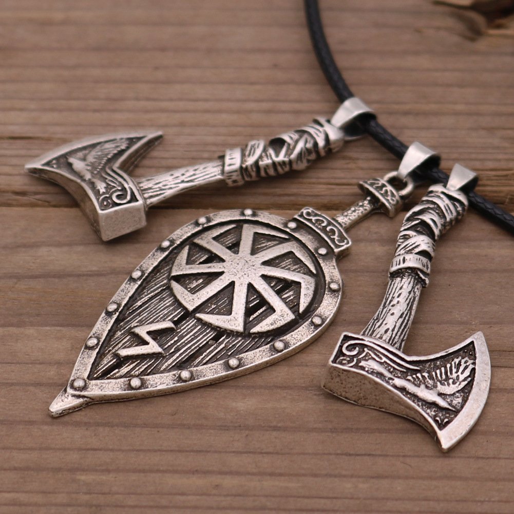 Pendentif Viking avec bouclier et haches argent