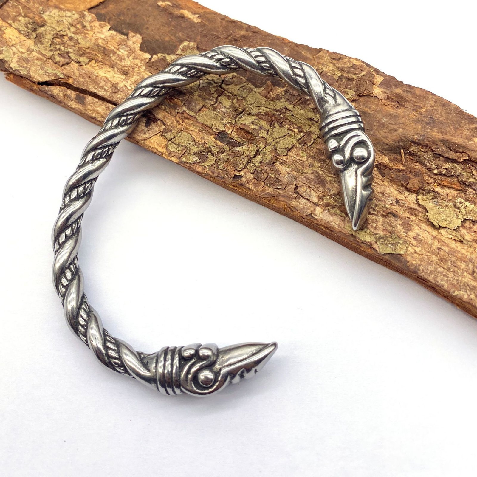 Bracelet Viking Tête de Loup en Acier Inoxydable tête de corbeau