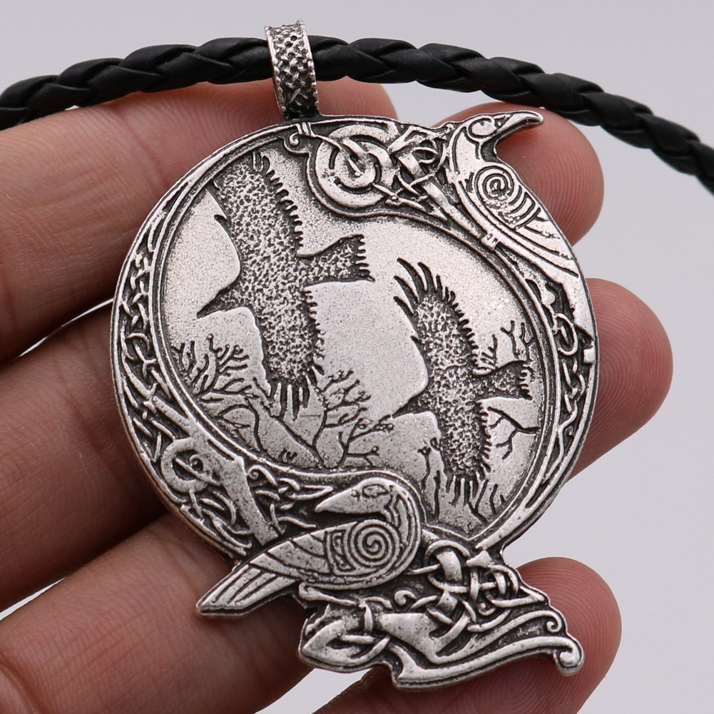 Pendentif Viking Corbeaux et Arbres acier et corde en cuir