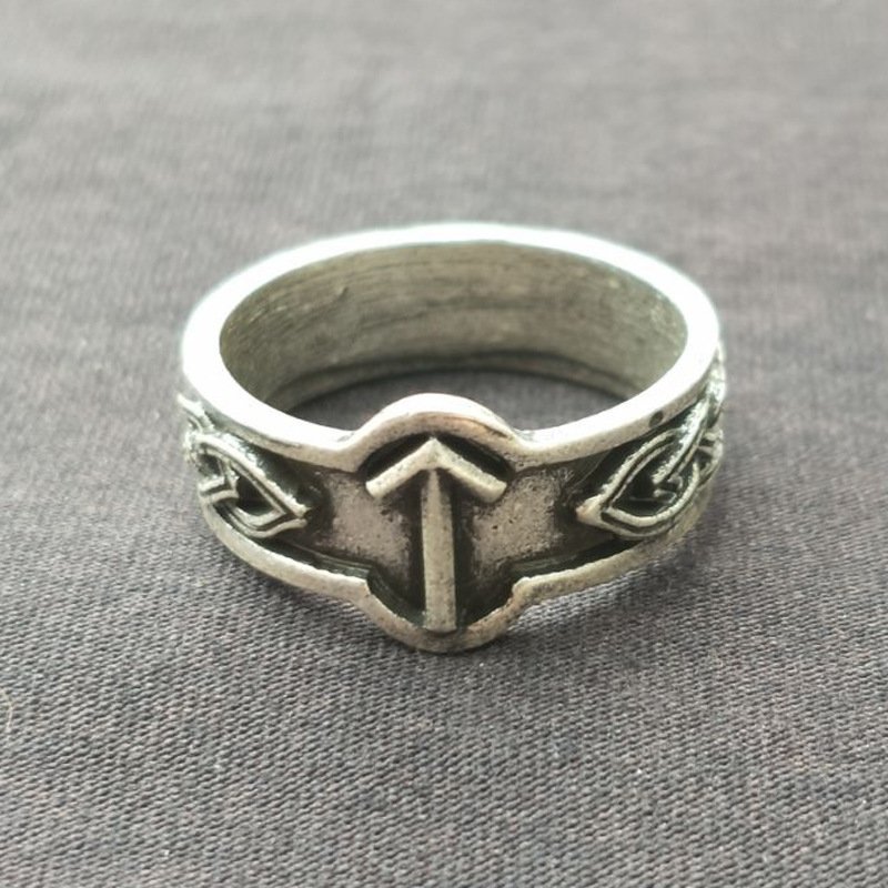 Bague Viking Rune Tiwaz - Symbole de Force et de Courage argenté