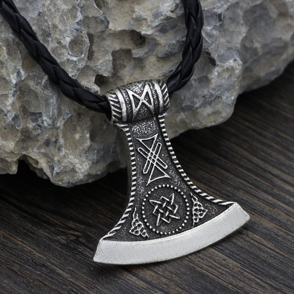 Pendentif Hache Viking avec Croix Nordique acier noir