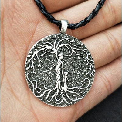 Pendentif Yggdrasil - Arbre de Vie Viking Gravure détaillée