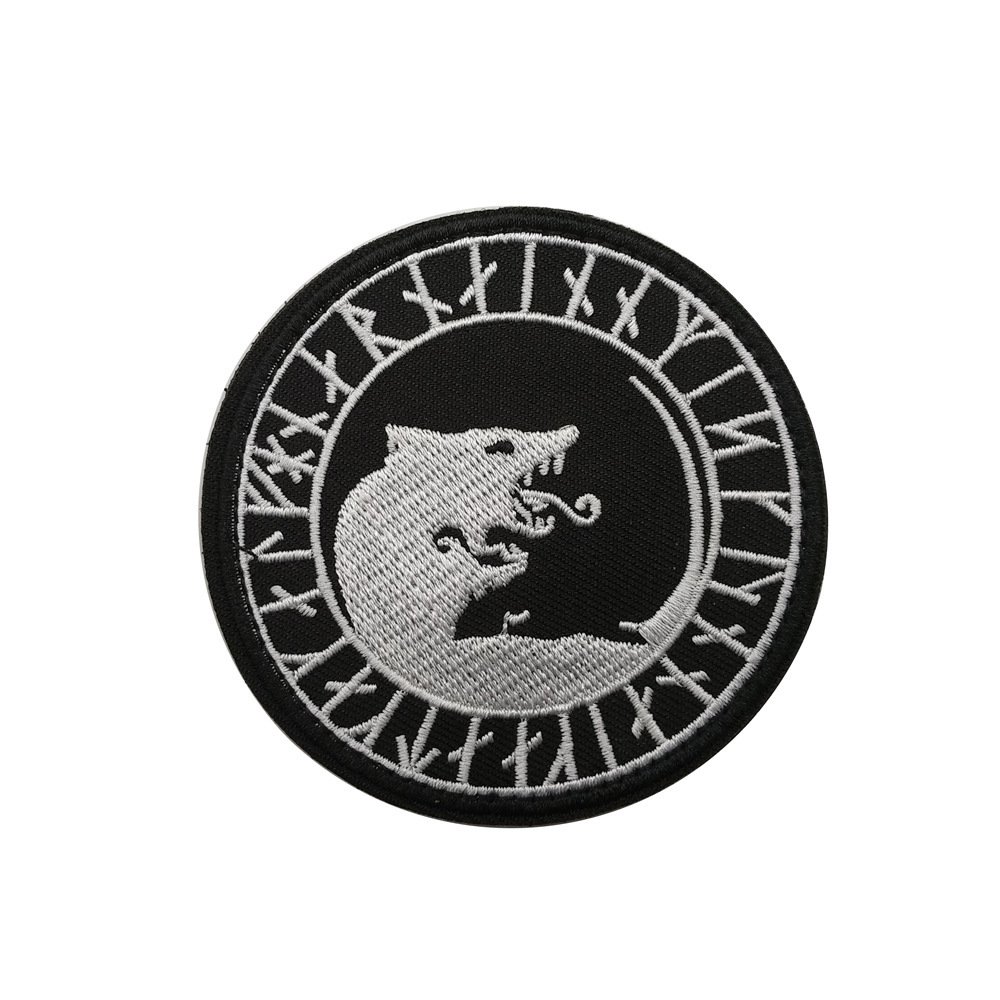 Pin Loup Viking avec Valknut noir