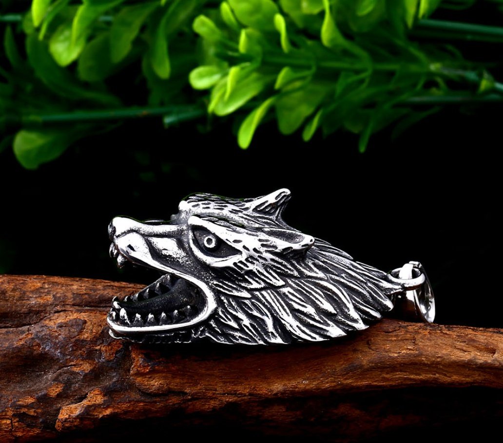 Pendentif Viking Tête de Loup Fenrir en Acier Titane