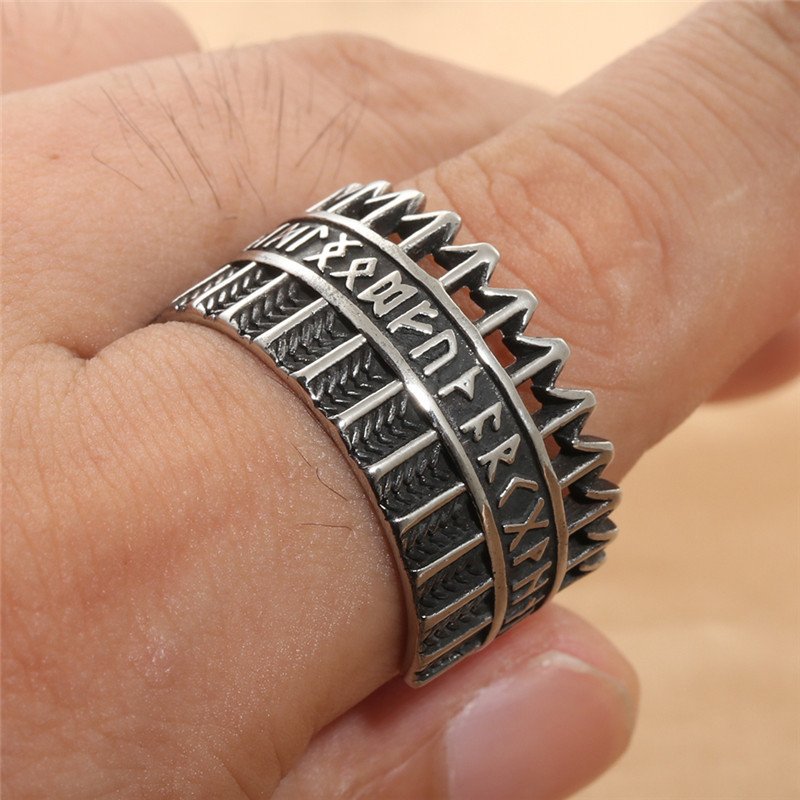 Bague Viking en Acier Titane retro