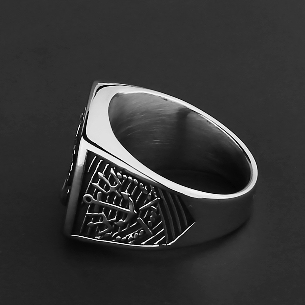 Chevalière Viking Mjolnir Acier titane de haute qualité