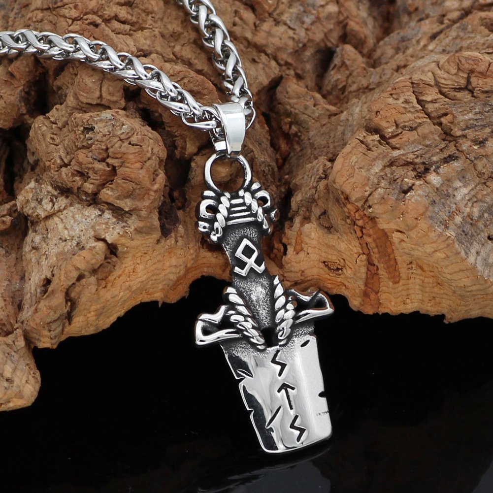 Pendentif Viking Épée et Runes avec chaîne