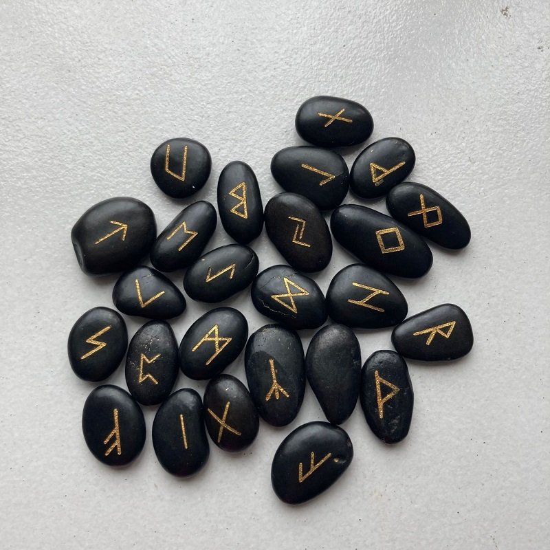 Jeu de Runes Vikings en Pierres Naturelles polie