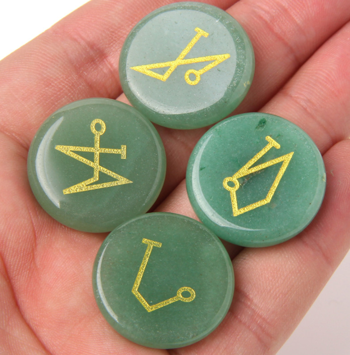 Pierres d'Oeil de Tigre Gravées vert