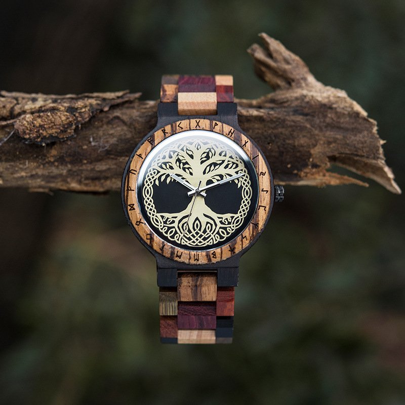 Montre Viking Yggdrasil Runes vikings gravées